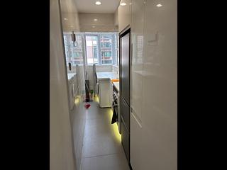 Mid Levels Central - Woodlands Court 06