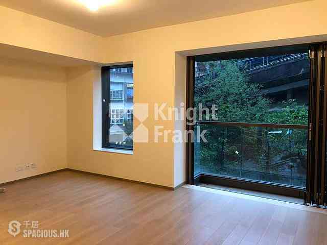 Shau Kei Wan - Island Garden 01