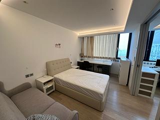 Chung Hom Kok - Pinewaver Villas 04