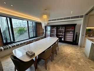 Chung Hom Kok - Pinewaver Villas 09