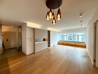 Mid Levels Central - Robinson Place Block 2 03