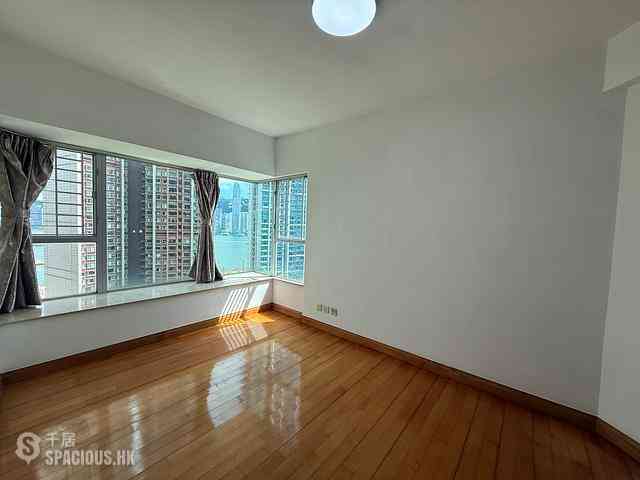 West Kowloon - The Waterfront Phase 1 Block 1 04