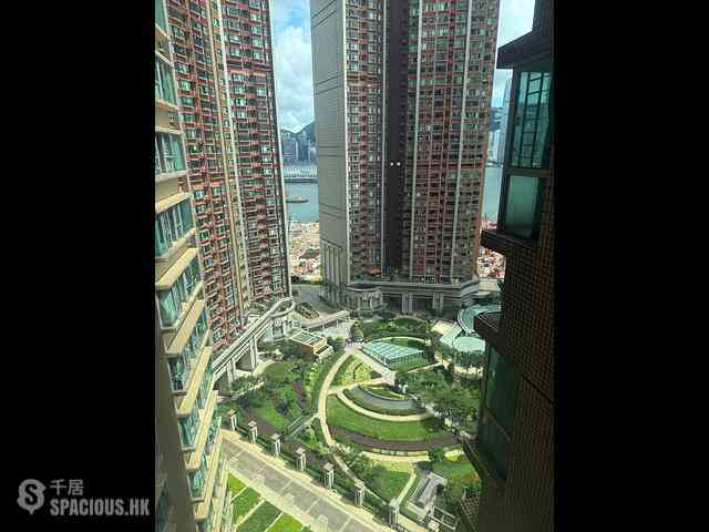 West Kowloon - The Waterfront Phase 1 Block 1 08