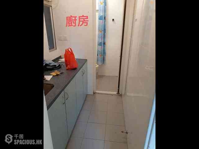 Kennedy Town - New Fortune House Block B 09