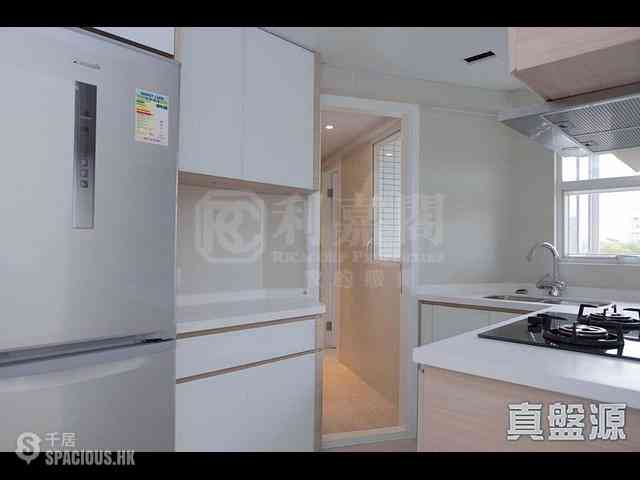 Braemar Hill - Braemar Hill Mansions Block 13 04