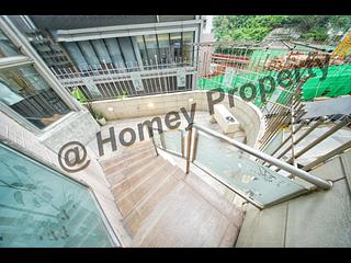 Fortress Hill - Merlin Garden 03