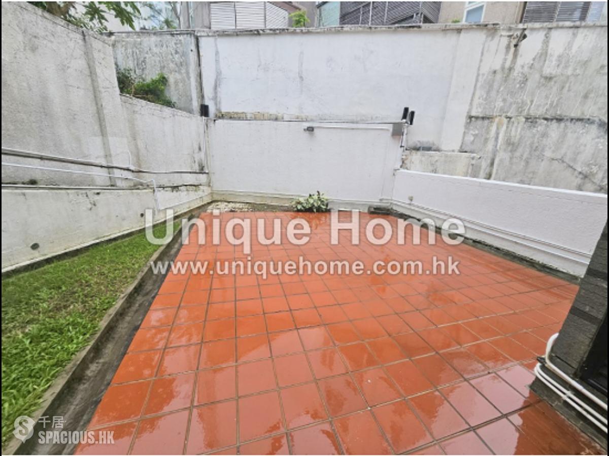 Chung Hom Kok - Casa Del Sol 01