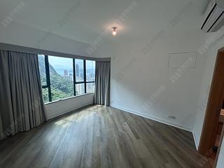 Mid Levels Central - Hillsborough Court Block 4 07