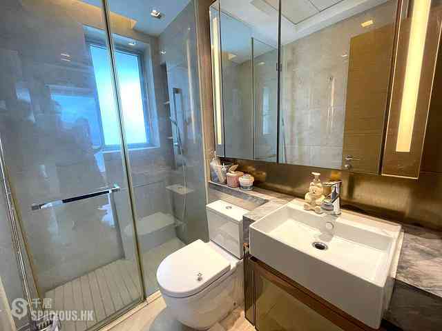 Tung Chung - Century Link Phase 1 Tower 3A 08