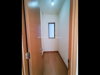 Sai Ying Pun - Island Crest 05