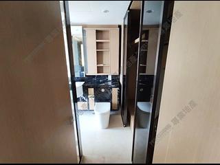 Mid Levels Central - Gramercy 03