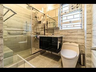 Mid Levels Central - Emerald Court 17