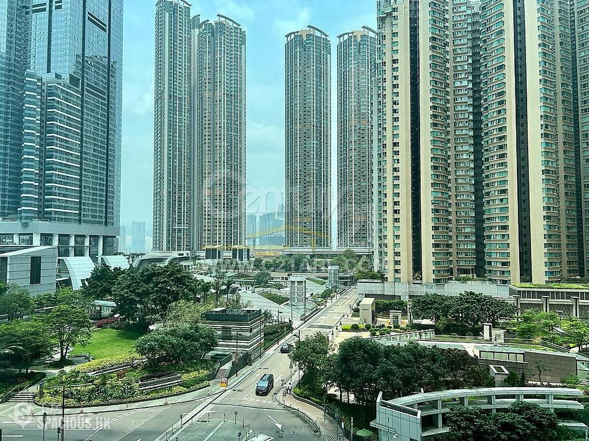 西九龙 - 君临天下 01