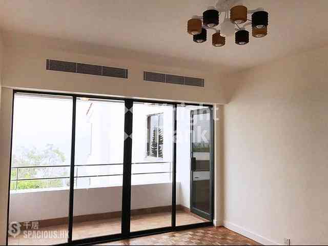 Repulse Bay - 9-10, Headland Road 01