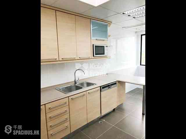 Repulse Bay - 9-10, Headland Road 05