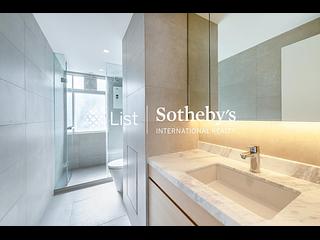 Mid Levels Central - Estoril Court 12