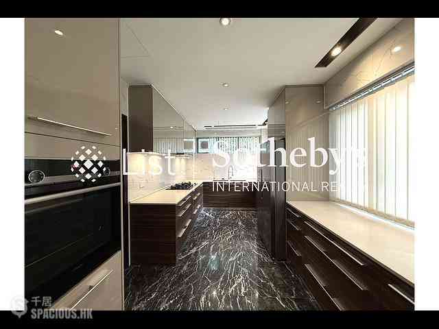 Mid Levels Central - Eva Court 15