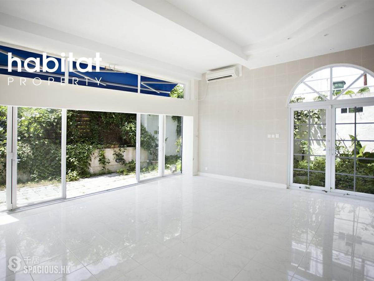 Clear Water Bay - Sea Breeze Villa 01
