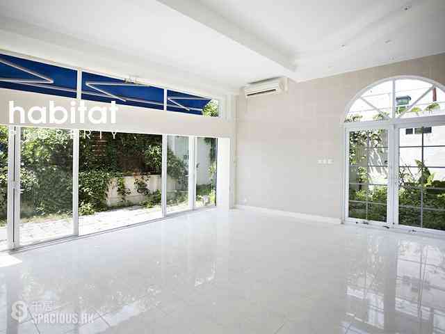 Clear Water Bay - Sea Breeze Villa 01