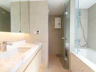 Mid Levels Central - Estoril Court 10
