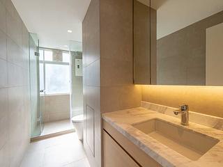 Mid Levels Central - Estoril Court 12