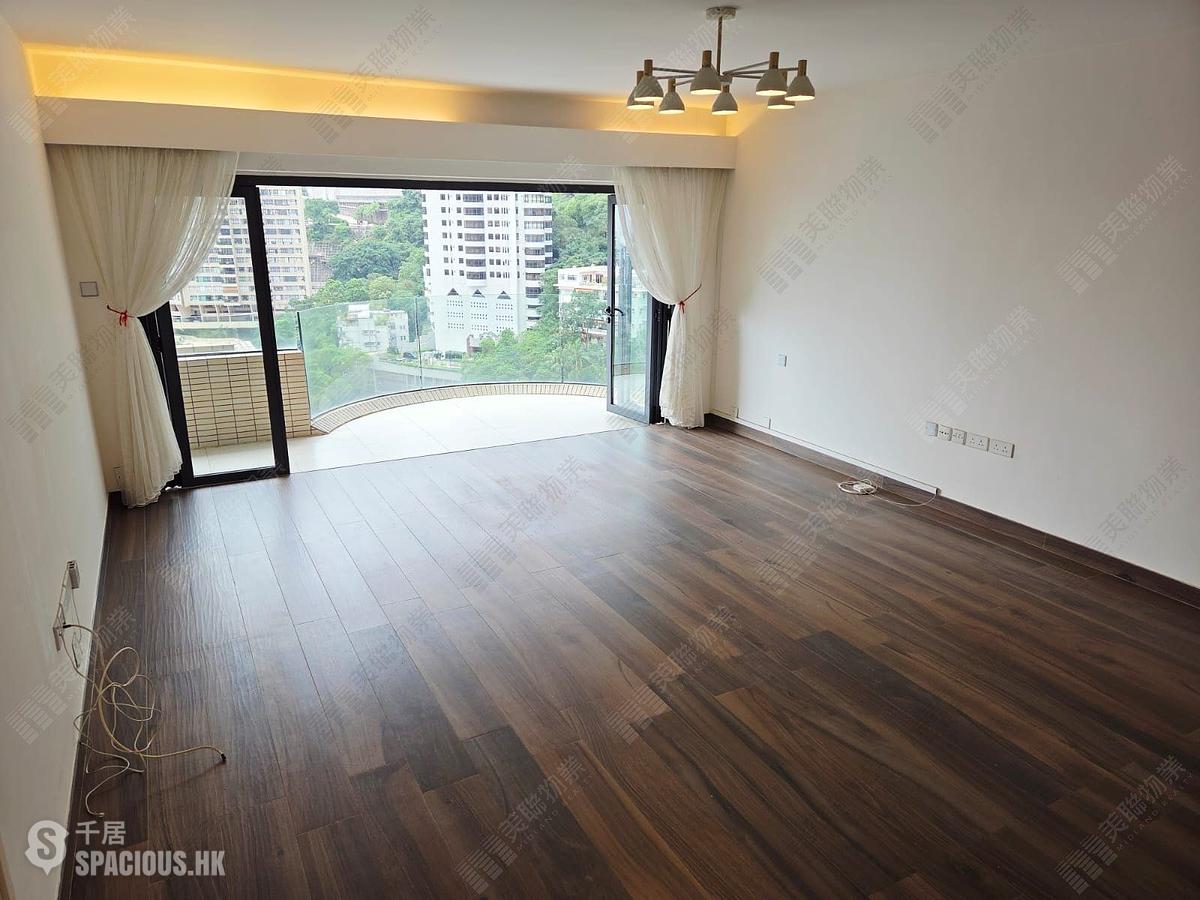 Mid Levels Central - Garden Terrace 01