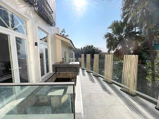 The Peak - Strawberry Hill 06
