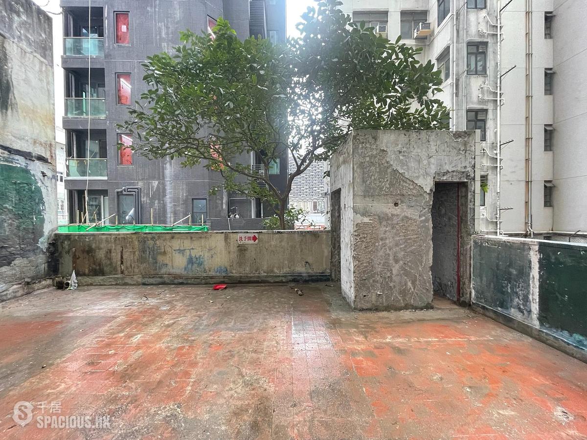 Central - Tim Po Court 01