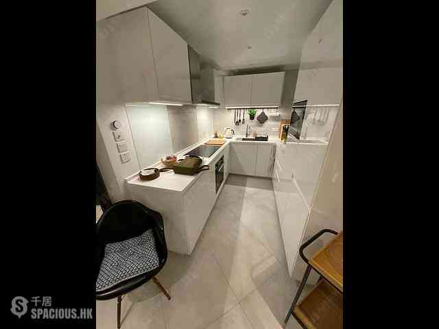 Tung Chung - Coastal Skyline Phase 1 Block 3 03