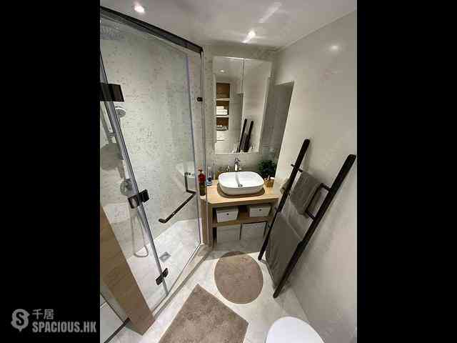 Tung Chung - Coastal Skyline Phase 1 Block 3 04