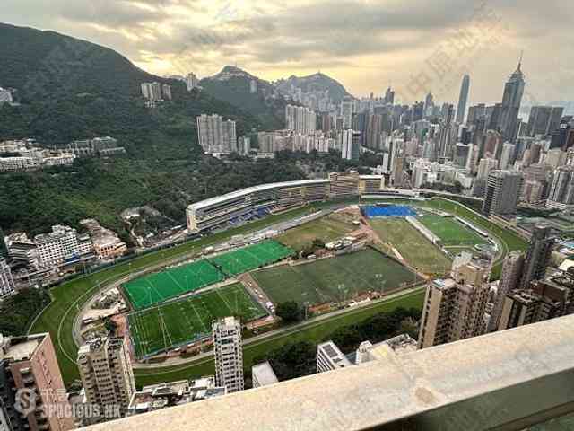 Happy Valley - Broadwood Twelve 01