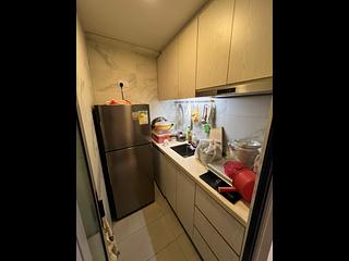 Sai Ying Pun - 300-302, Queen's Road West 04