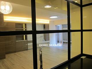 Mid Levels West - Park View Court 03
