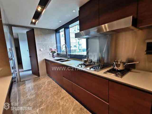 Mid Levels West - University Heights Tower 3 02