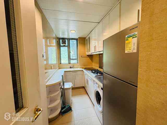Tung Chung - Caribbean Coast Phase 1 Monterey Cove Tower 2 04