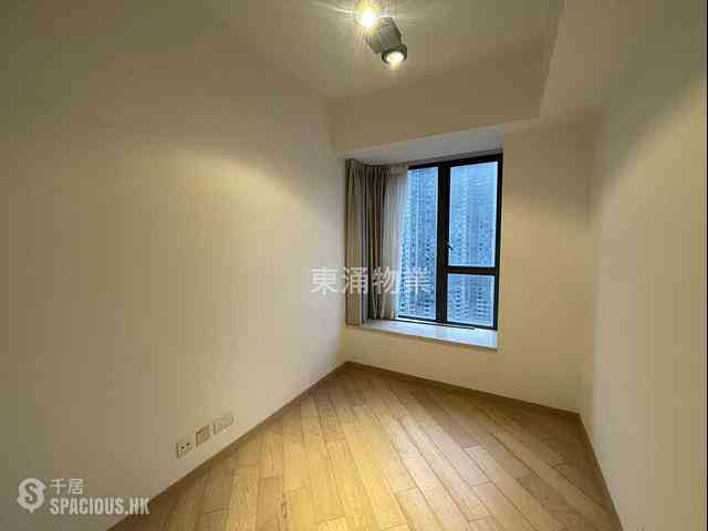 Tung Chung - The Visionary Tower 8 06