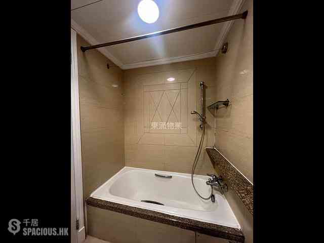 Tung Chung - Caribbean Coast Phase 1 Monterey Cove Tower 5 02