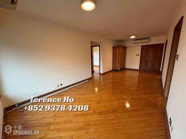 Yau Ma Tei - King'S Park Villa Block 7 03