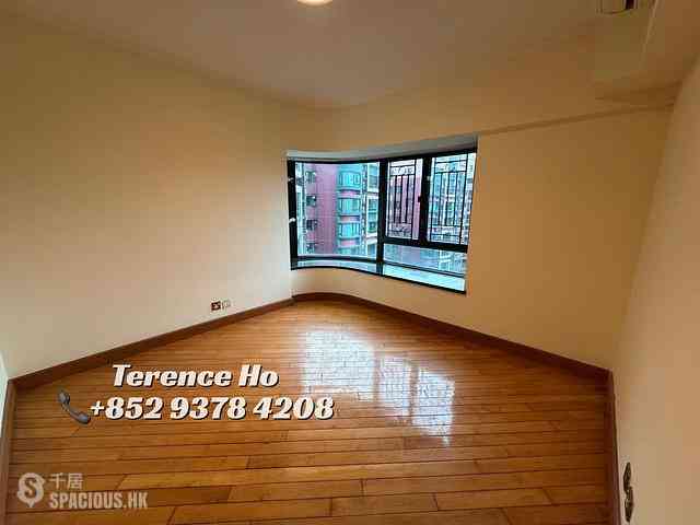 Yau Ma Tei - King'S Park Villa Block 7 07