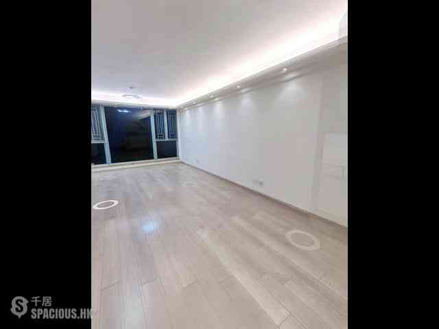 Tai Po - Parc Versailles Phase 1 03