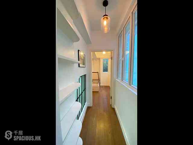 Sheung Wan - 58, Queen's Road West 09
