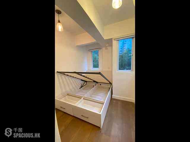 Sheung Wan - 58, Queen's Road West 10