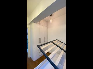 Sheung Wan - 58, Queen's Road West 12