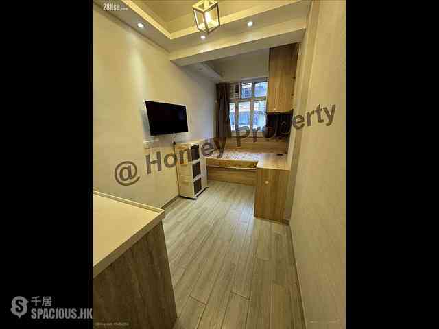 Prince Edward - Jean House 01