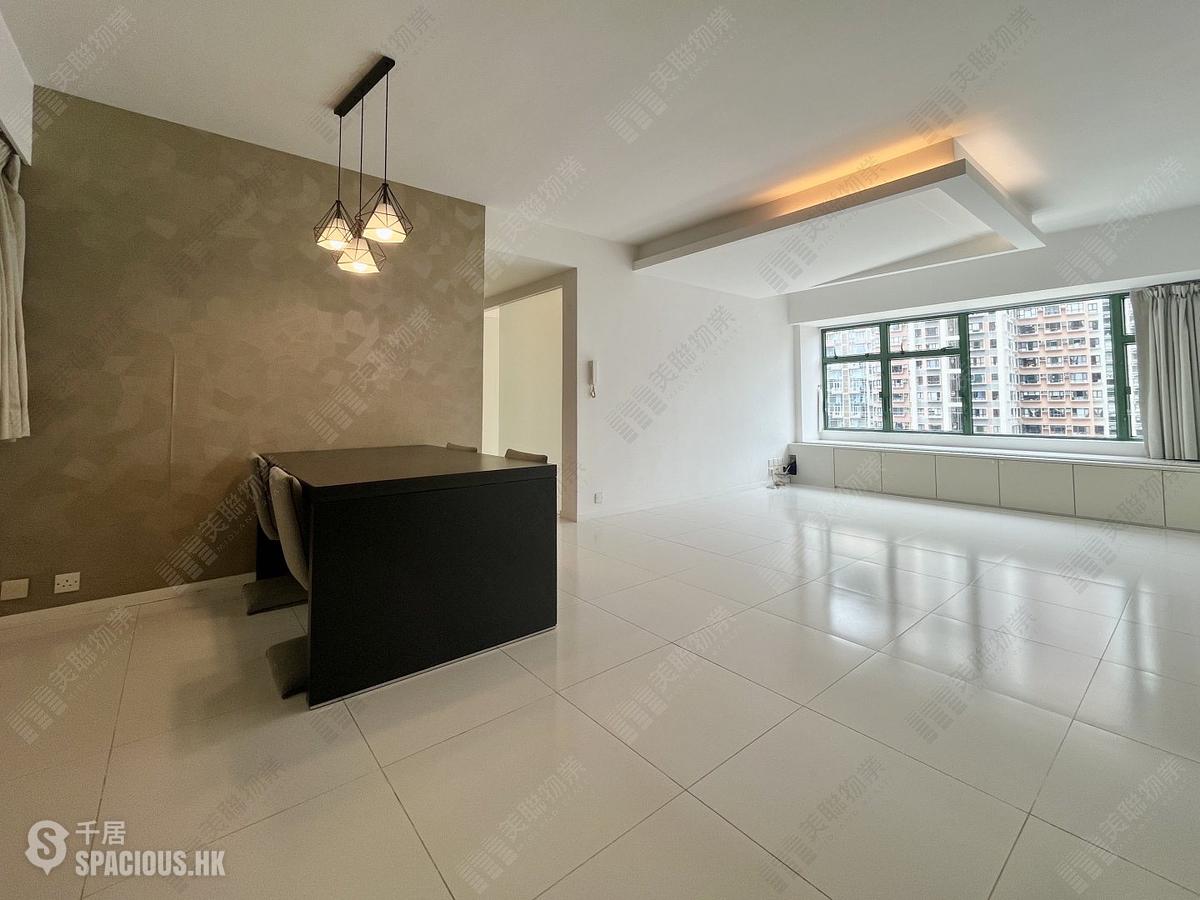 Mid Levels Central - Robinson Place 01