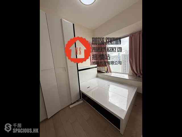 Yau Tong - The Spectacle 07