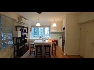 Mid Levels Central - Ying Fai Court 02