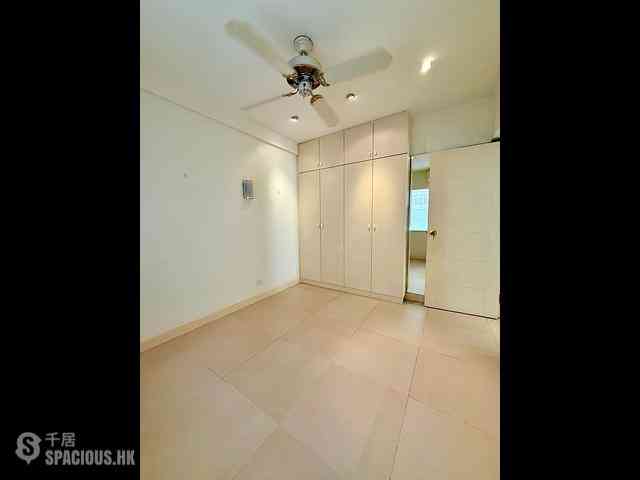 Wan Chai - Tung Shing (Sing) Building 04
