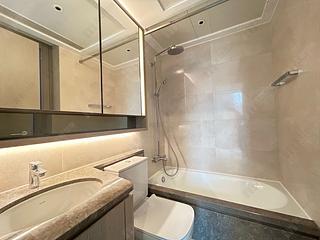Wong Chuk Hang - The Southside Phase 1 Southland Tower 1A 05