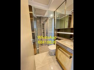 Sai Ying Pun - King's Hill 06